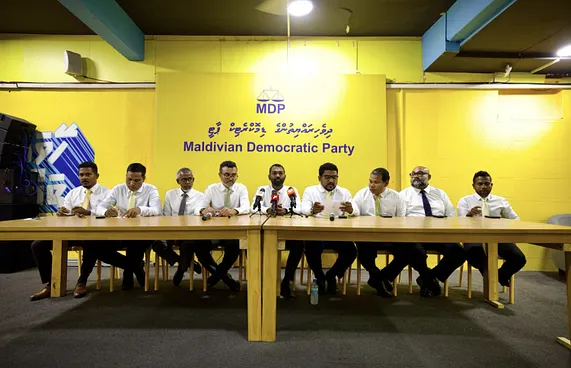 އެމްޑީޕީގެ ޕާލަމެންޓްރީ ގުރޫޕް މީކާއިލްގެ ފަހަތުގައި!