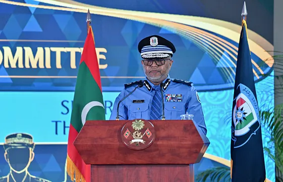 އަންހެން ފުލުހުންގެ ބައިވެރިވުން އިތުރުކުރަން އިސްކަންދޭނަން