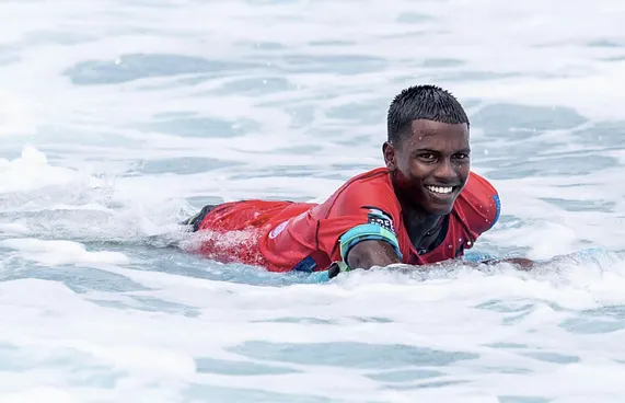 އިޔަން ބަލިކޮށް ބުރުނު ޝިކާރުގެ ޗެމްޕިއަންކަން ނޫހް ހޯދައިފި