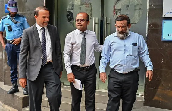 ފިޔާޒާއި ހަސަންގެ މައްޗަށް ގަޒުފުގެ ދައުވާ އުފުލައިފި