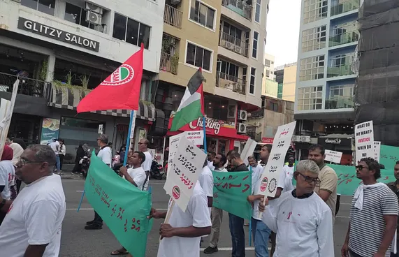 މަސައްކަތްތެރިންގެ ކަންބޮޑުވުންތަކާ އެކު މޭ ޑޭ ފާހަގަކޮށްފި