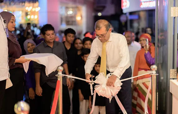 ހާމަނީ ގާޑަން: ޒުވާނުންނަށް ހާއްސަ ތަފާތު ރެސްޓޯރަންޓެއް