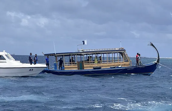 ކަނޑު ހޮހަޅައިގެ ތެރެއިން ދެ ޑައިވަރެއްގެ ހަށިގަނޑު ނަގައިފި