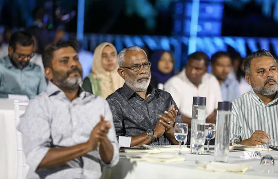 "ސަރުކާރު ޖަވާބުދާރީކުރުވަން އިދިކޮޅުން ކަމެއް ނުކުރޭ"