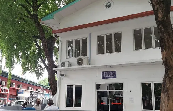މަސްޖިދުލް އާދިލްގެ ސައުންޑް ސިސްޓަމް ކޭބަލް ވަގަށް ނަގައިފި