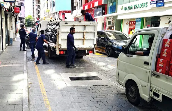 މަޖީދީ މަގާއި އަމީރު އަހުމަދު މަގުން 17 ސައިކަލް ޓޯކޮށްފި