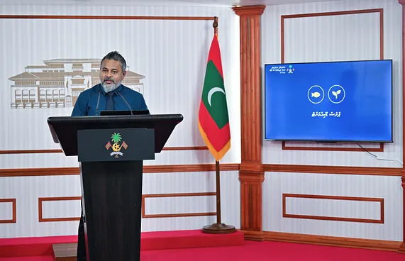 މަސްވެރިކަމަށް ދިވެހިން ހޯދަން އުނދަގޫ: މިނިސްޓަރު ޝިޔާމް