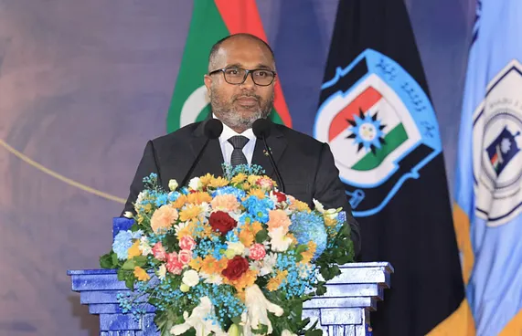 "ފުލުހުންގެ މިޝަނަކީ ޑްރަގުން ރާއްޖެ ސަލާމަތްކުރުން"