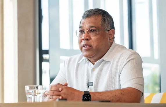 އޭބީއޭގެ ޗެއާމަނަކަށް ބީއެމްއެލްގެ ސީއީއޯ ޝަރީފް