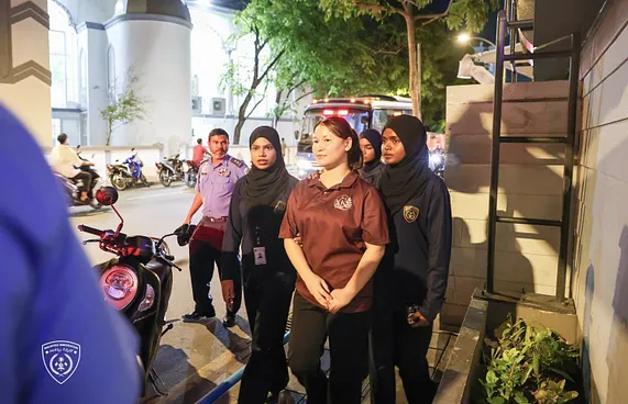 ފުޑް ކޯޓުގައި މަސައްކަތްކުރާ 27 ބިދޭސީއަކު ހިފަހައްޓައިފި