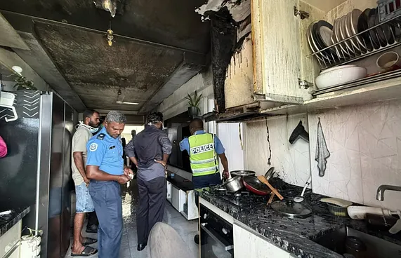 ހިޔާގެ އެޕާޓްމަންޓެއްގެ ބަދިގޭގައި ރޯވެ ގެއްލުންވެއްޖެ