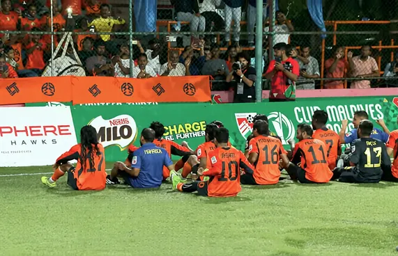 ވައިކިން ރޯ އެއްގައި އާރުއާރުސީ ތިންވަނަ ފައިނަލަށް