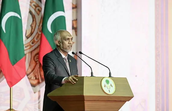 ހައުސިން މަޝްރޫއު ނިންމައި ދައުރުތެރޭ ހަވާލުކުރާނެ: ރައީސް