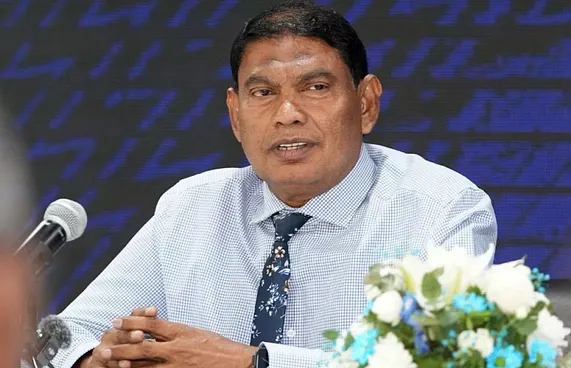 ވަކިވި މުވައްޒަފުންނަށް 4 މަހުގެ މުސާރަ ވާނީ ދީފައި: ފެނަކަ