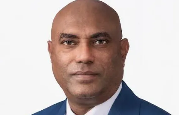 ވިޒިޓް މޯލްޑިވްސްގެ އާ އެމްޑީއަކަށް ޔާސިރު