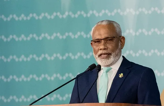 "ތަރައްގީ ގެންނަން އެއް ވެރިއަކަށް ދެ ދައުރު ދޭން ޖެހޭ"