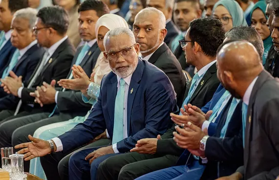 "ކޮންގްރެސް މި ނިންމާލަނީ ރިޔާސީ ކެމްޕެއިން ފަށަމުން"