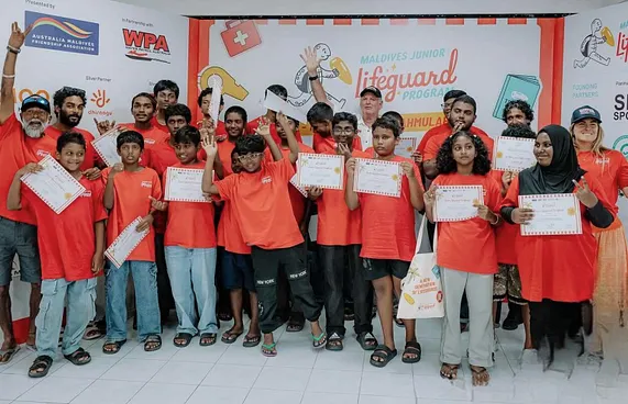 ޖޫނިއާ ލައިފްގާޑް ޕްރޮގްރާމްގެ ޕައިލެޓް ފޭސް ނިންމާލައިފި