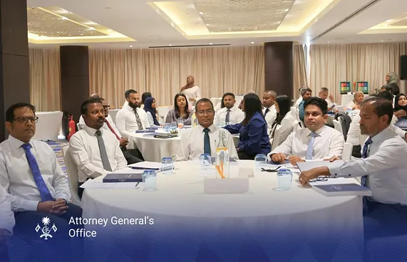 މަދަނީ އަދުލުގެ ނިޒާމު އިސްލާޙު ކުރުމަށް މަޝްވަރާކޮށްފި
