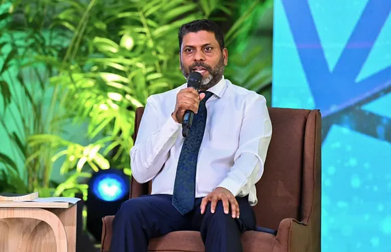 ބައިނަލްއަގުވާމީ މިންގަނޑަށް ހުޅުމާލޭ ޓްރެކް އަލުން އަޅަނީ
