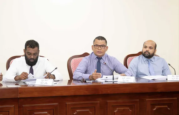 އަބުޗާ ދޫކޮށްލި މައްސަލަގައި ޕެރޯލް ބޯޑު މަޖިލީހަށް ގެންދަނީ
