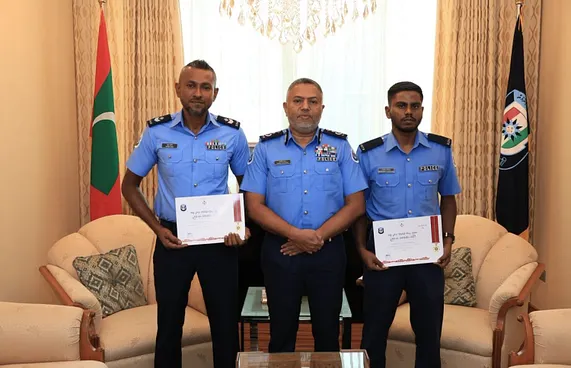 ފުރާނަ ސަލާމަތްކުރުމުގެ ރަން މެޑަލް ތިން ފުލުހަކަށް