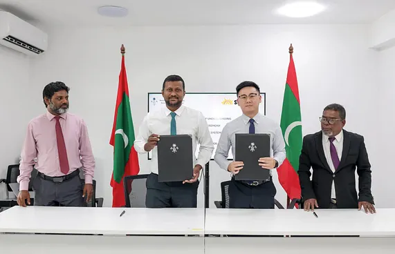 ސޯލާ އަދި ބެޓެރި ސްޓޯރޭޖް ގާއިމުކުރަން ޗައިނާ ކުންފުންޏަކަށް