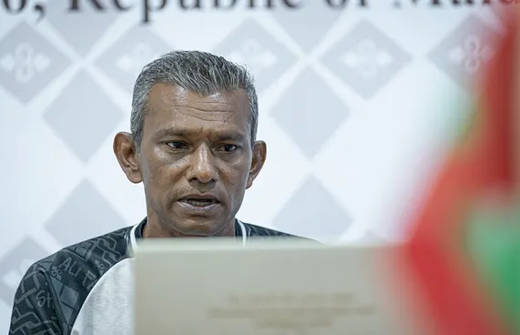 ގައްދޫ ކޯޗުކަމުން ނަޒީހު ވަކިކޮށްފި