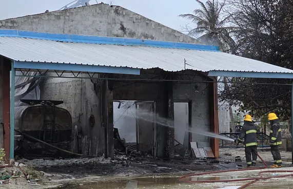 ފުނަދޫގެ އަލިފާން: 16 މީހަކަށް އަނިޔާވެގެން ފަރުވާ ދެނީ