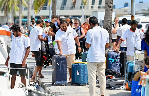 އެއްމަހެއްގައި އެންމެ ގިނަ ޓޫރިސްޓުން އައީ މިދިޔަ މަހު