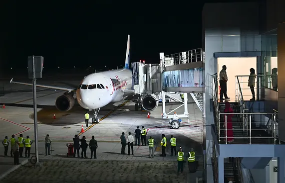 އެއާޕޯޓެއް ހިންގަން ބޭރު ބަޔަކަށް ނުދޭނެ: މިނިސްޓަރު