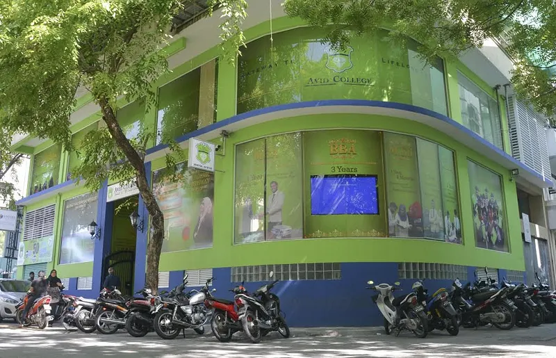 އެވިޑުގައި ރަޖިސްޓްރީ ނުކުރާ ބަޔަކަށް ސެޓްފިކެޓުތަކެއް ދީފި