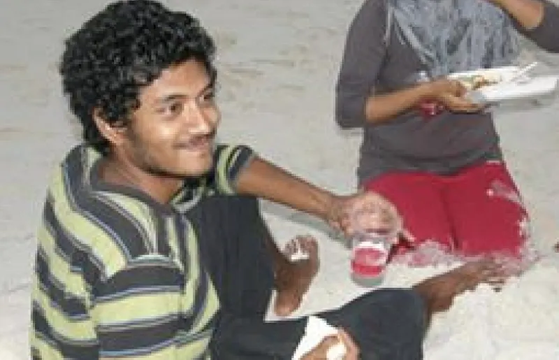 މުހީތުގެ މަރު: މަރުގެ އަދަބުން ކުޑަކުއްޖާ ސަލާމަތްވެއްޖެ