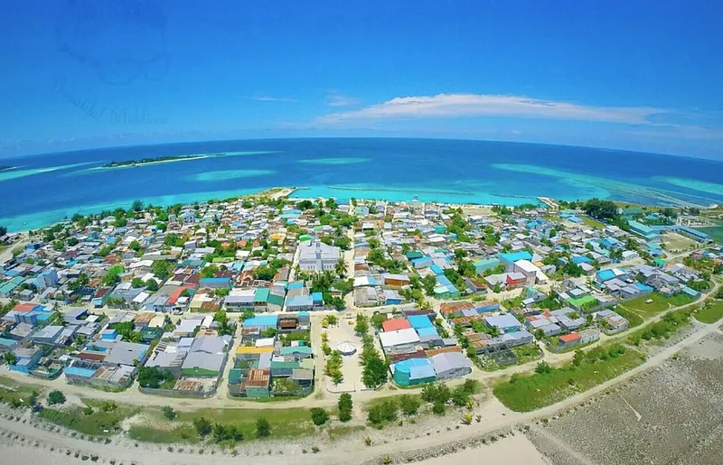 ހިންނަވަރުގެ ރަށްވެހިކަން ދޫކޮށްލާ ނަމަ 2،000ރ.ގެ ފީއެއް ނަގަނީ