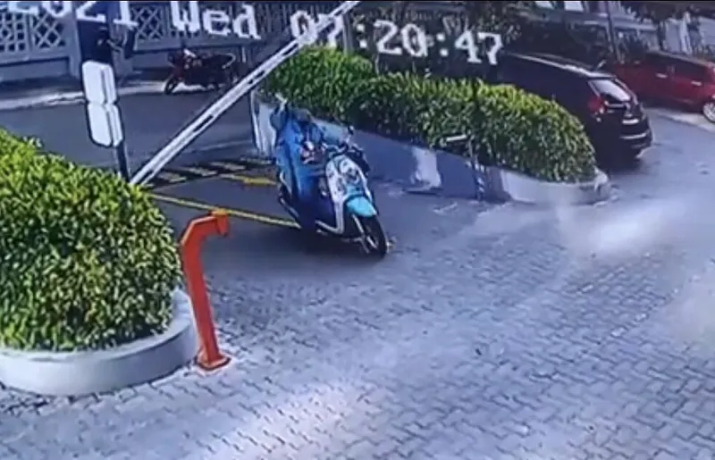 އައިޖީއެމްއެޗުގެ ޕާކިން ޒޯނުގައި އާދަޔާ ހިލާފު އެކްސިޑެންޓެއް، ނަރުހަކަށް ބޮޑެތި އަނިޔާތަކެއް