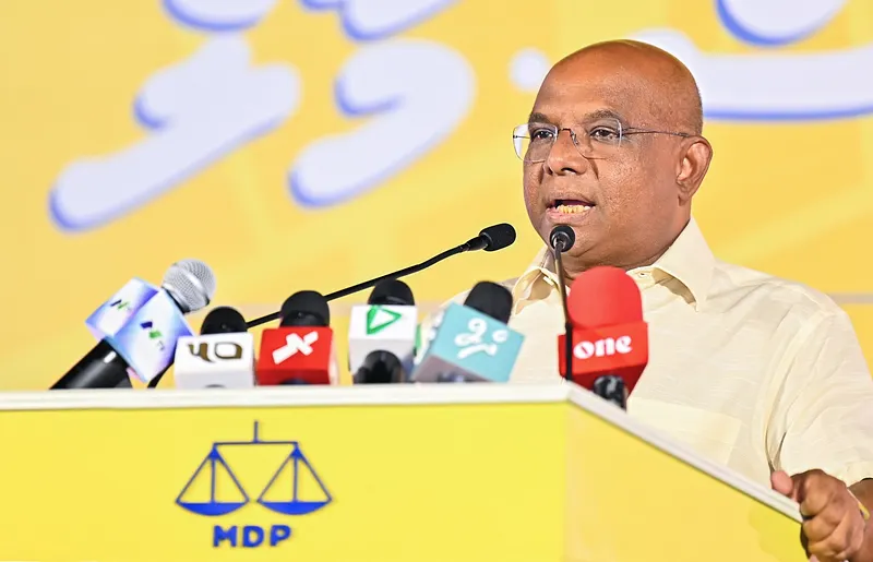 މިސާލު ބަހާ ގުޅިގެން ޝާހިދު މާފަށް އެދިވަޑައިގެންފި، ގޮވާލެއްވީ ބަސްފޮތުން އެފަދަ ބަސްތައް އުނިކުރަން
