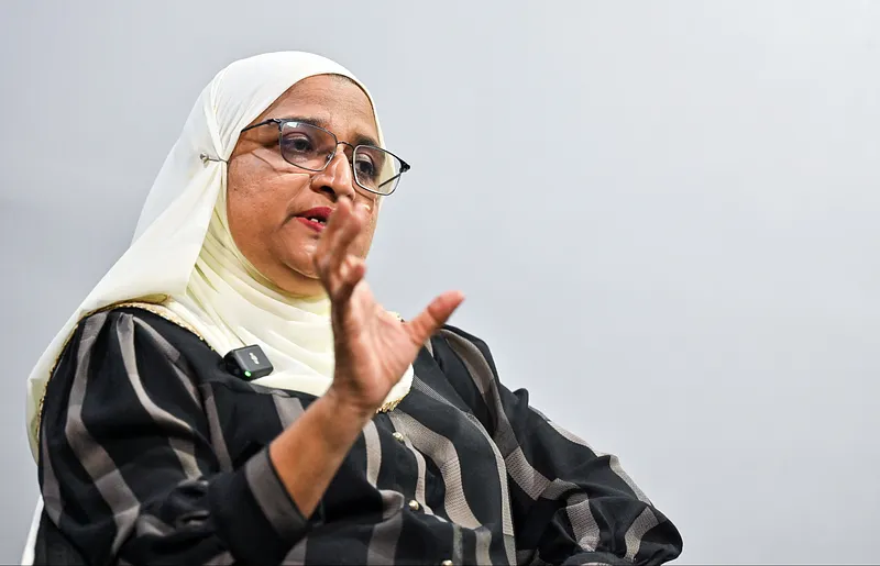 "އިންތިހާބު މަދުވިޔަސް ޑިމޮކްރަސީއާ ގުޅޭ ސުވާލު މަދެއް ނުވޭ"