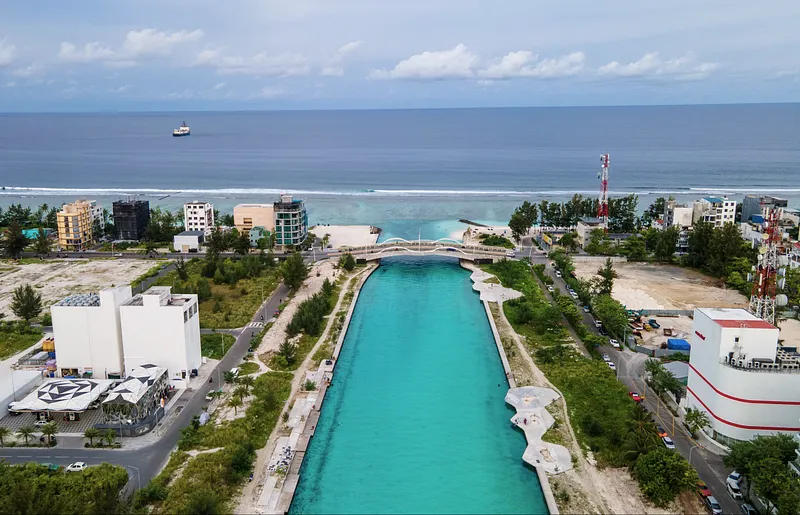 އާއްމު ތަނެއްގައި ހިންދޫދީނުގެ އަޅުކަން ކުރި ނޭޕާލް އަންހެނަކު ހައްޔަރުކޮށްފި