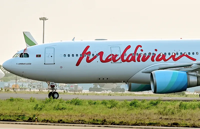 މޯލްޑިވިއަނުން ޓޫރިސްޓުންނަށް ޓިކެޓް ވިއްކާ އަގު ބޮޑުކޮށްފި