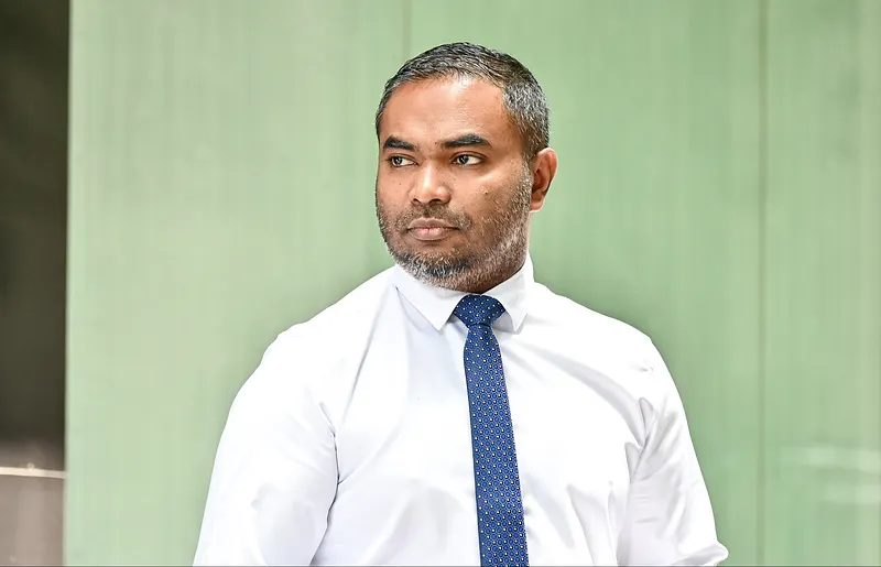 އޭސީސީން އެދުނު ގޮތަށް ކުރީގެ ފަނޑިޔާރު މަހާޒުގެ މައްޗަށް ދައުވާ ނުކުރަން ޕީޖީން ނިންމައިފި