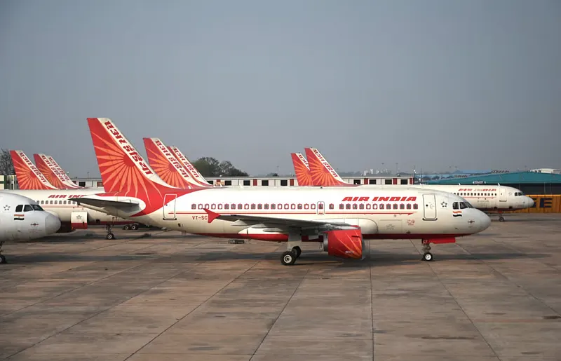 ހަނގުރާމައާ ހެދި ތެޔޮ ލިބުން ދަތިވެ، ޓިކެޓްގެ އަގު ބޮޑުކުރަން މަޖުބޫރުވެފައި