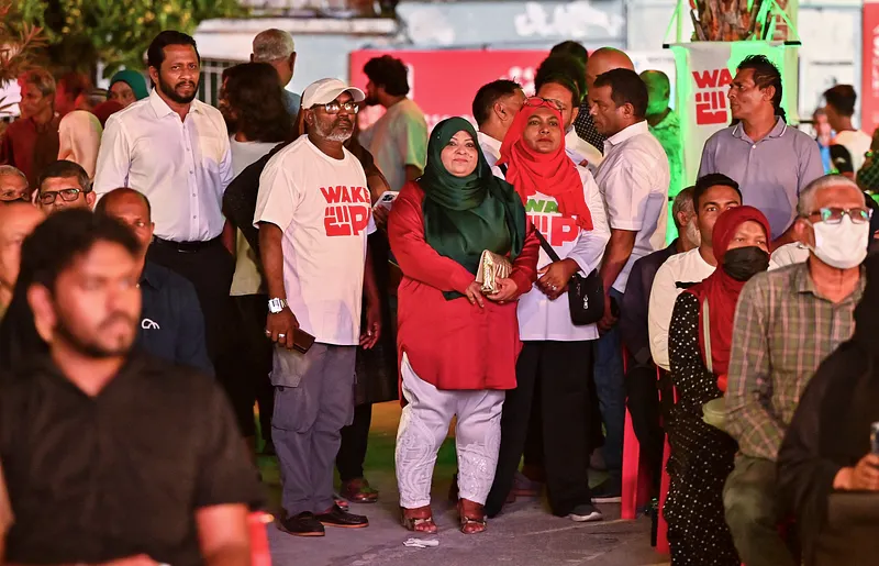 ޗެނަލް 13 އިން ޕީއެންއެފްގެ މުޒާހަރާތައް ލައިވް ނުކުރަން މީޑިއާ ކޮމިޝަނުން އަންގައިފި
