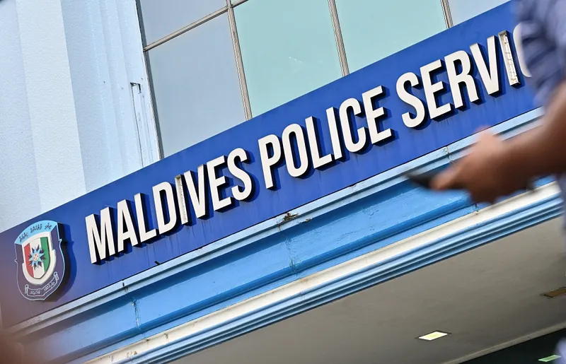 ގެއެއްގެ މަތިން މީހަކު ވެއްޓި އަނިޔާވެއްޖެ