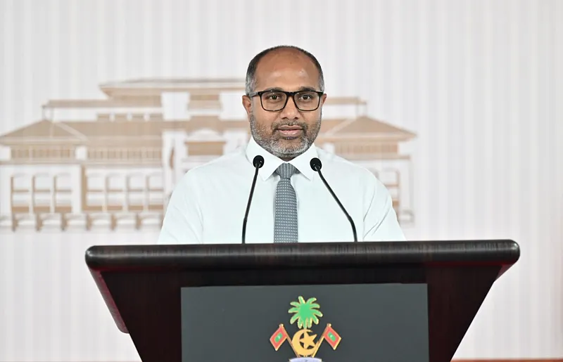 މާފުށީ ޖަލުގައި ބެހެއްޓި ބޮޑީ ސްކޭން މެޝިނާ އެކު ސްކޭމް މައްސަލަތަކަށް ހައްލެއް އަންނާނެ: އިހުސާން