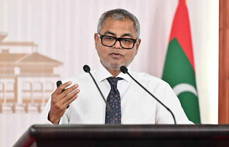 އިންޓަނޭޝަނަލް ރިނިއުވަބަލް އެނާޖީ އެޖެންސީގައި ހުންނަވާ މަންދޫބަކަށް ތޯރިގު