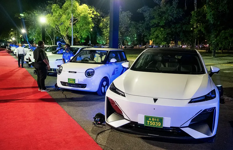 މާލެ ޓެކްސީ ލައިންގެ ހިދުމަތް އަދިވެސް ހިލޭ