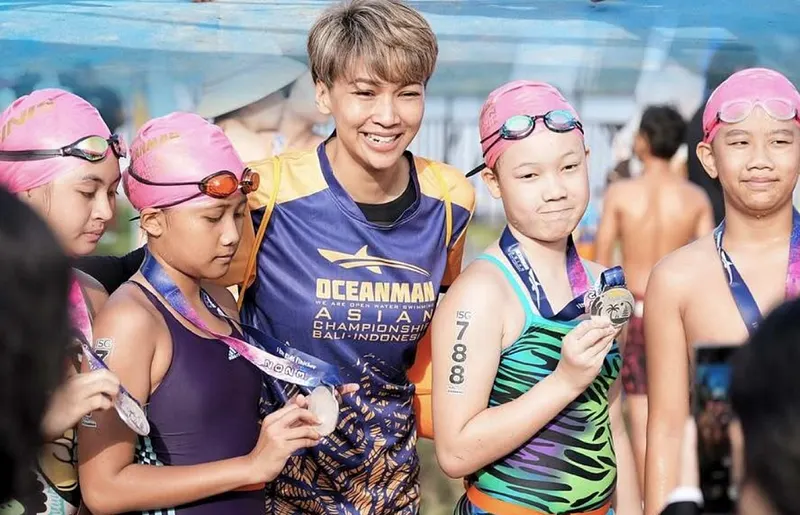 އޯޝަން މޭން މޯލްޑިވްސްގައި ވާދަކުރަން އިންޑޮނޭޝިއާގެ ފެތުންތެރިން ވަރުގަދަ ރޫހެއްގައި