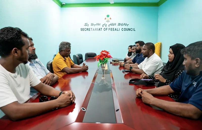 ފީއަލީ އަލިފާނުގެ ހާދިސާގައި ލިބުނު ގެއްލުން ބަލަން ފިޝަރީޒް މިނިސްޓްރީގެ ޓީމެއް އެ ރަށަށް