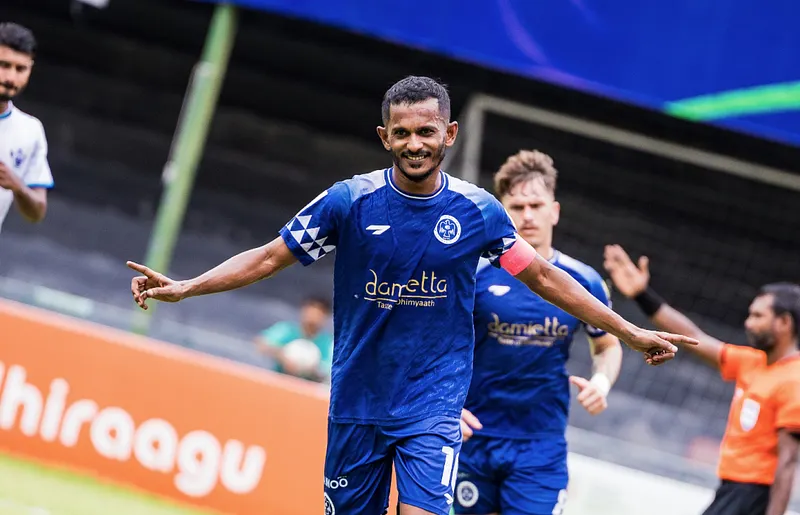 އަނެއްކާވެސް ސެންޓޭގެ ހެޓްރިކެއް؛ ނިއު އެފްއޭ ކަޕްގެ ފައިނަލަށް