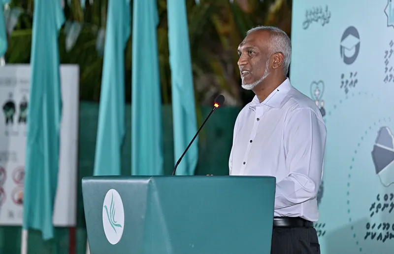 ރިފަރެންޑަމްއިން ބަލިވީ ކެމްޕެއިނަށް މަސައްކަތްނުކުރެވުމުން